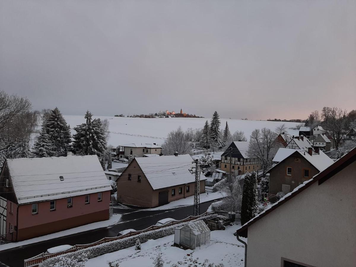 Precioso apartamento, aparcamiento gratis Augustusburg Esterno foto