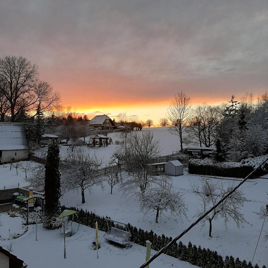 Precioso apartamento, aparcamiento gratis Augustusburg Esterno foto